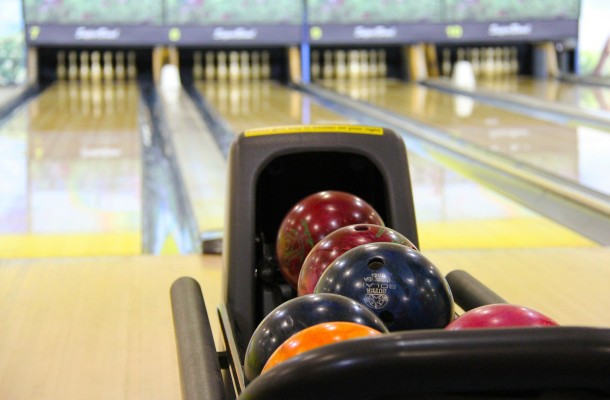 bowling-237905_1920